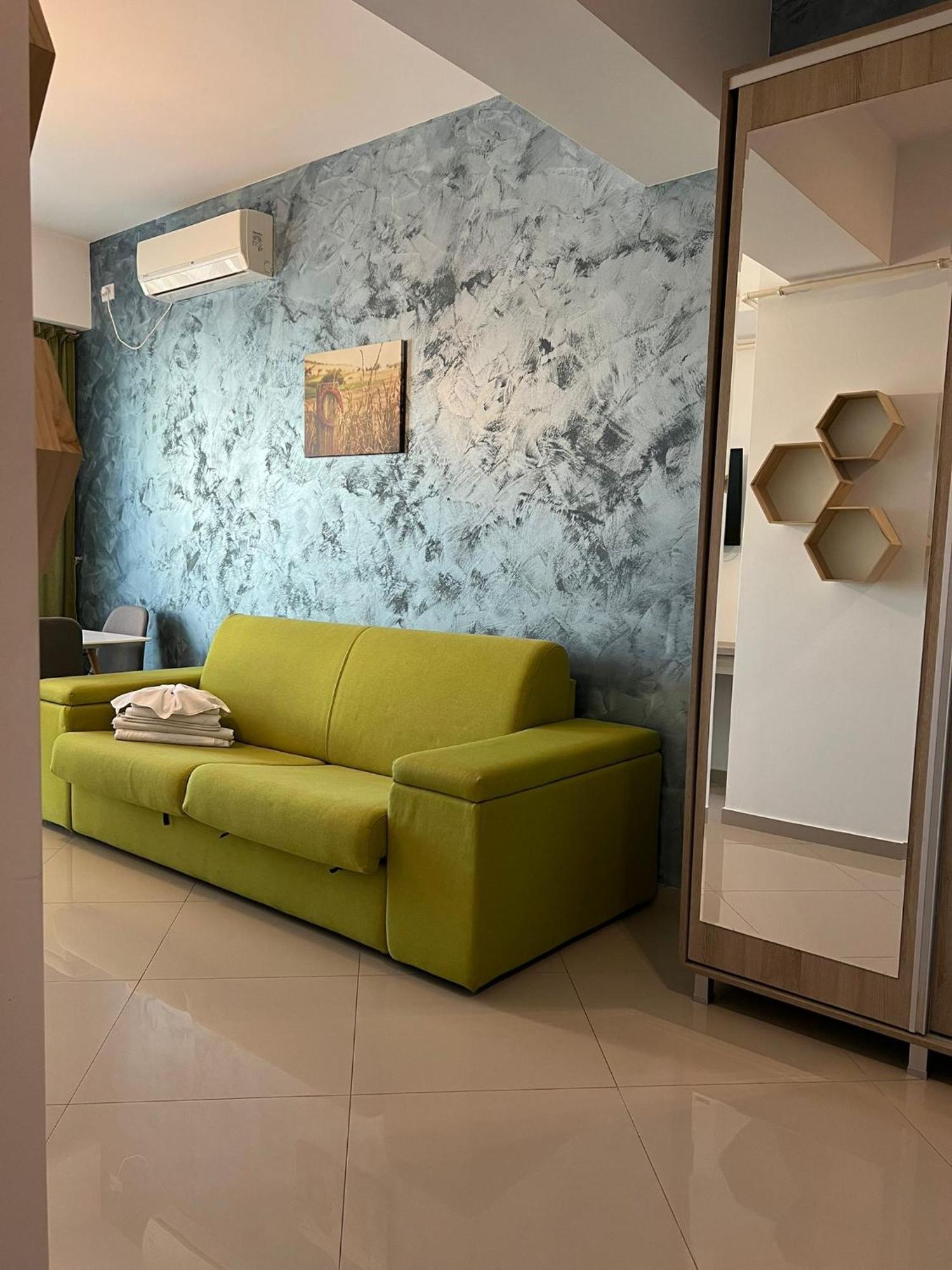 Luxury Glam Apartments Iasi At Lazar Palas Exteriér fotografie